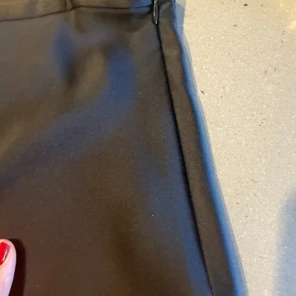 Like New - IRIS & INK Margot satin-crepe midi skirt - Picture 2 of 6